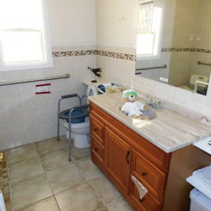 Victoria Estates Suites 7 - restroom.jpg