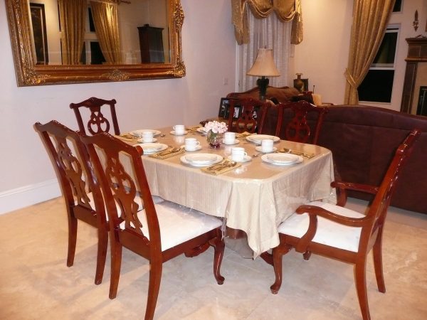 Villa Adriana 4 - dining room.jpg