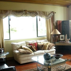 Villa Alegre I 4 - sitting room.jpg