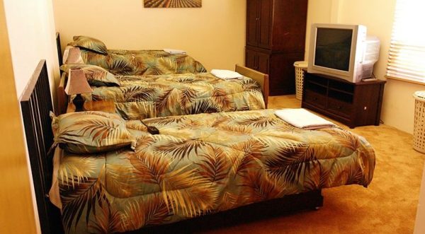 Villa Hermosa 6 - shared room.JPG