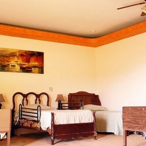 Villa Hermosa 7 - shared room.JPG