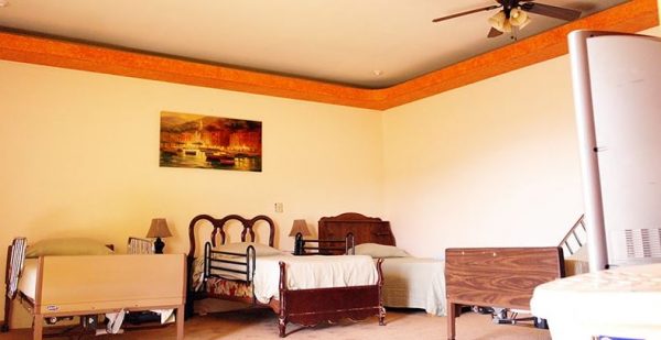 Villa Hermosa 7 - shared room.JPG