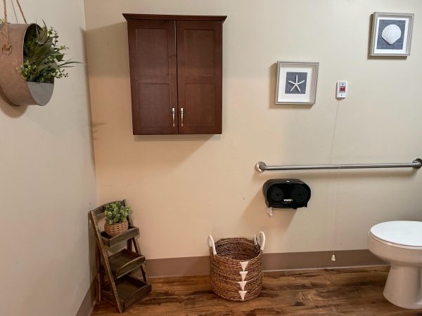 Vista Del Lago Memory Care bathroom.jpg