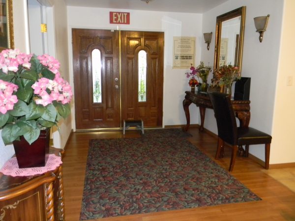 Wellspring Assisted Living II foyer.JPG