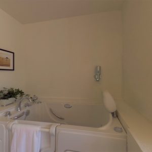 caring-hearts-cottage-main-bathroom.jpg