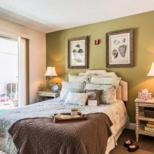 grossmont-gardens-senior-living-5-one-bedroom-apartment-bedroom.jpg