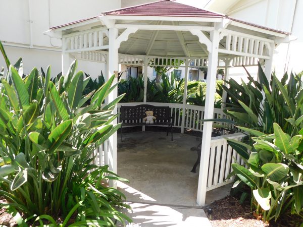 grossmont-gardens-senior-living-gazebo.jpg