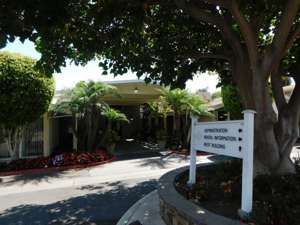 grossmont-gardens-senior-living-main-entrance.jpg