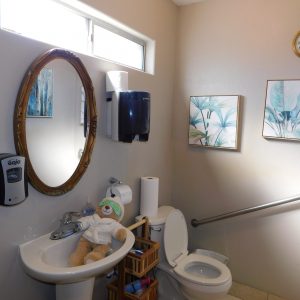 kellys-foothill-villa-7-bathroom.jpg