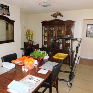 daleinas-home-care-4-dining-room.jpg