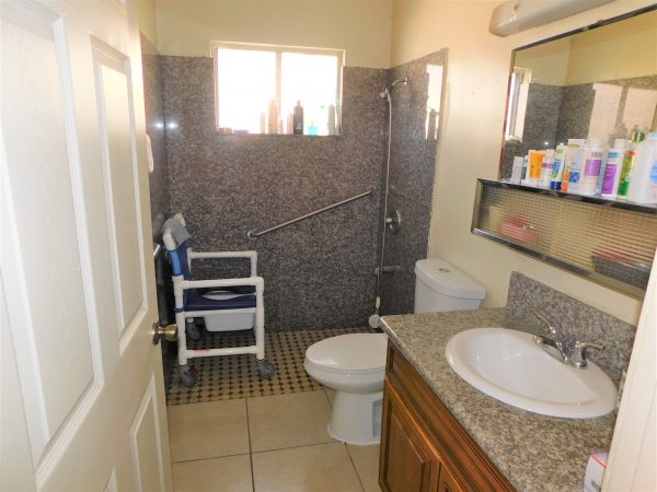 daleinas-home-care-restroom.jpg