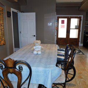 kellys-vista-villa-8-dining-room.jpg