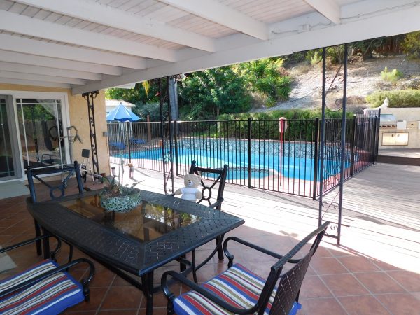 la-mesa-elder-care-patio-pool.jpg