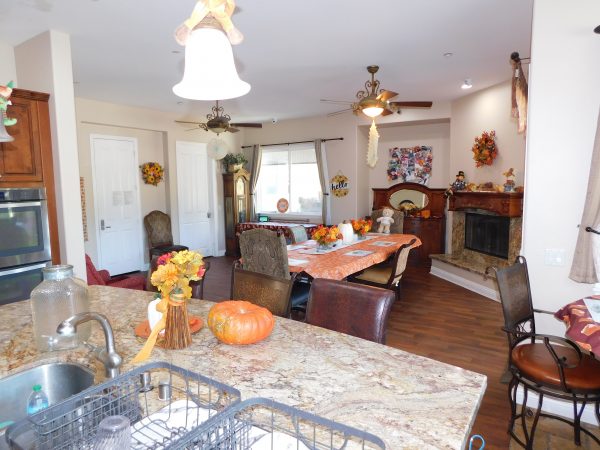 silver-oak-country-estates-i-6-kitchen.jpg