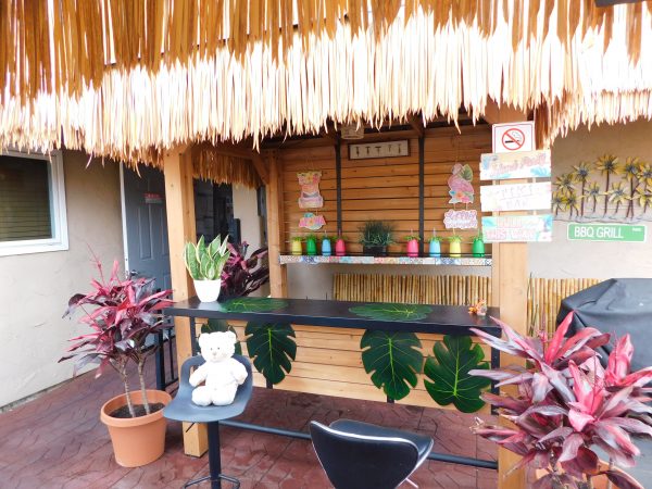 p-p-homes-inc-5-tiki-bar.jpg