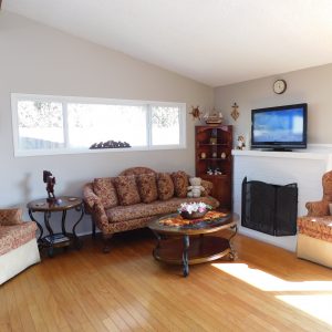 sunset-residential-care-i-5-living-room.jpg