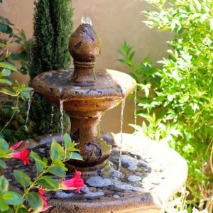 villa-monticello-assisted-living-fountain.jpg