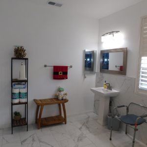 kellys-almagro-villa-6-bathroom.jpg