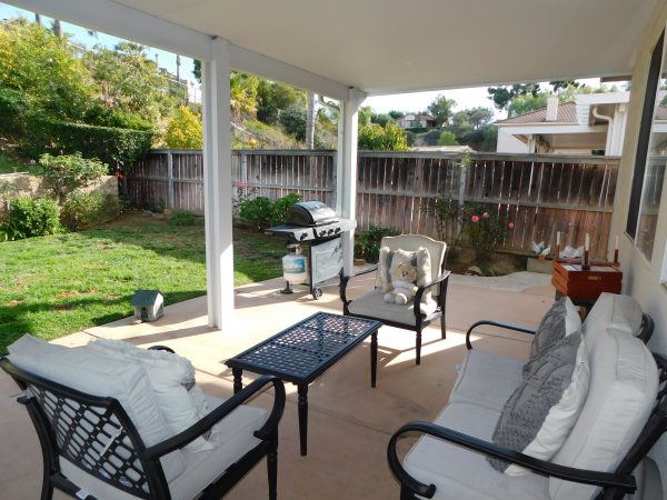 kellys-almagro-villa-9-patio.jpg