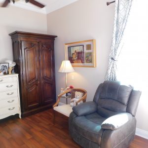 silver-oak-country-estates-ii-private-room-sitting-area.jpg