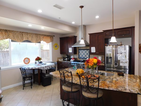 silver-oak-country-estates-iii-5-kitchen.jpg